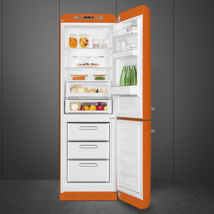Холодильник Smeg FAB32ROR6 в магазине «На диване» в Санкт-Петербурге  — Выгодная цена