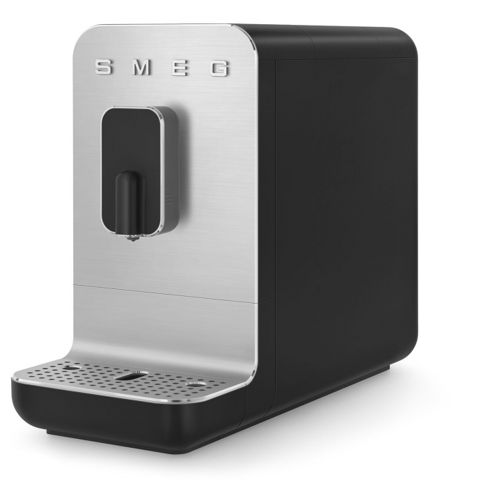 Автоматическая кофемашина SMEG BCC11BLMEU в магазине «На диване» в Санкт-Петербурге  — Выгодная цена