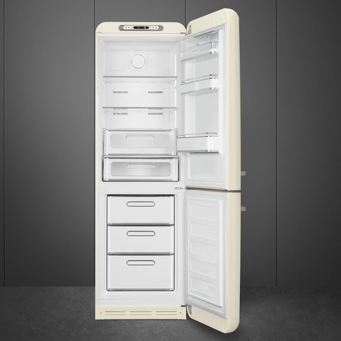 Холодильник SMEG FAB32RCR5 в магазине «На диване» в Санкт-Петербурге  — Выгодная цена
